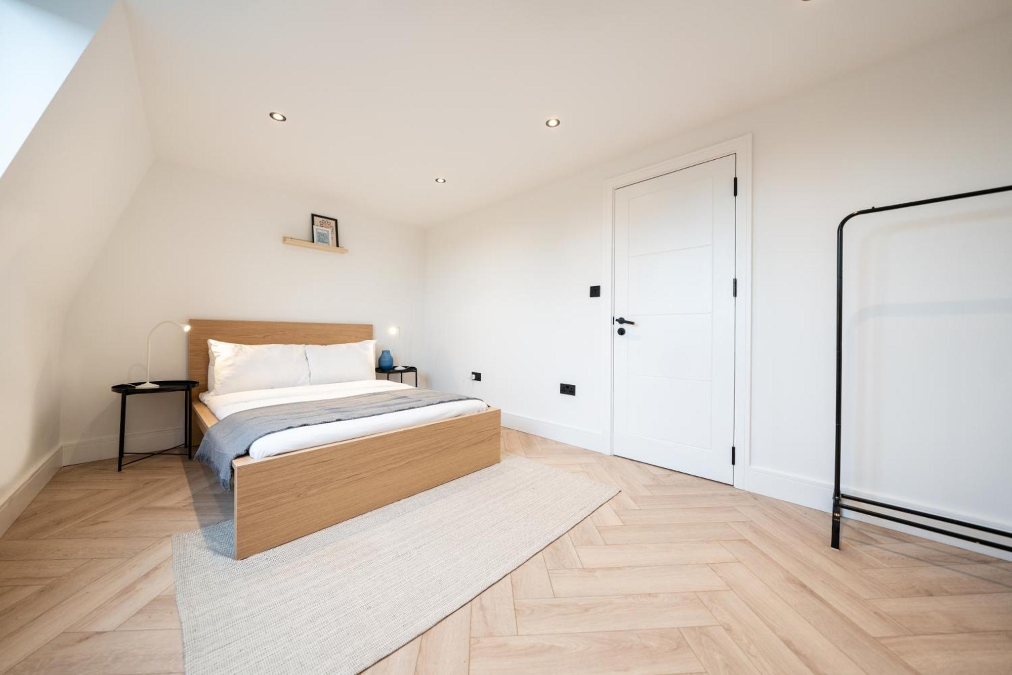 The Battersea Place - Charming 4bdr Flat * Londen